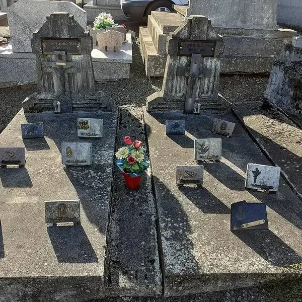 nettoyage tombe (2)