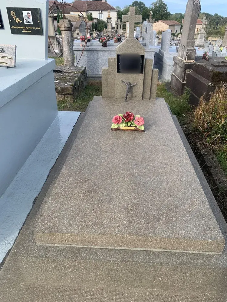 pierre tombale (1)